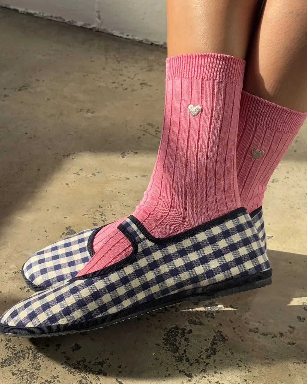 Embroidered Her Socks - Pink Water   Heart