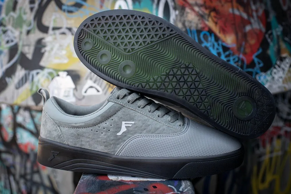 FP INTERCEPT SHOES