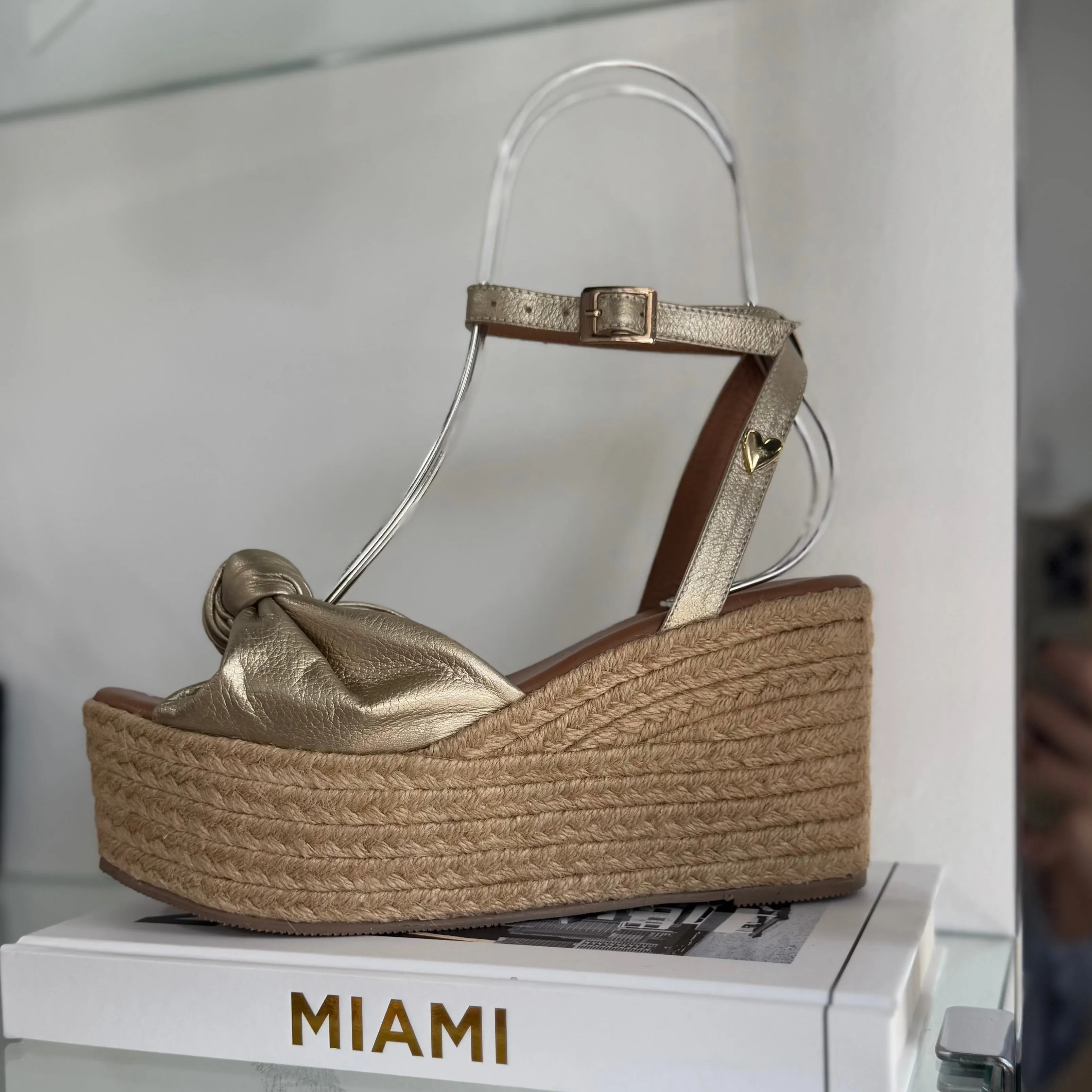 Greta Sandals Gold - Low High