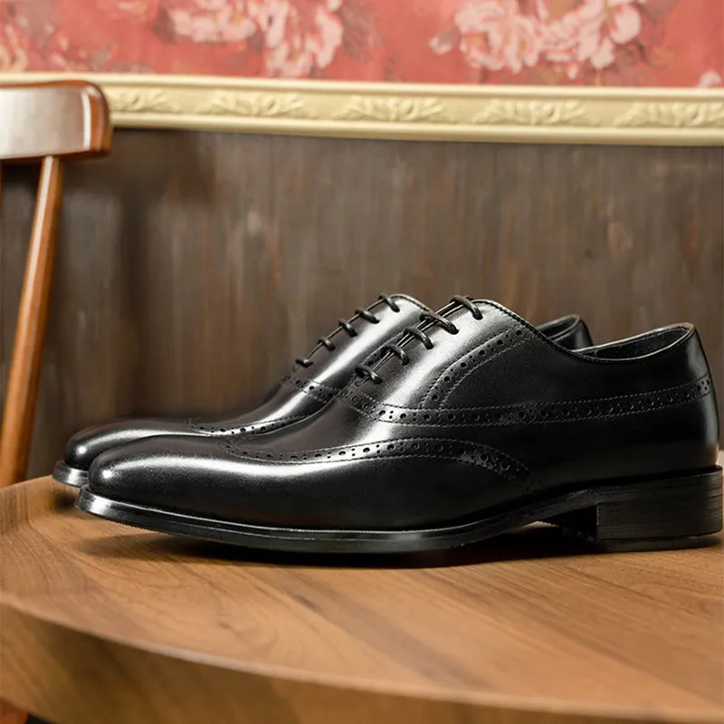 Men's leather wingtip oxfords shoes