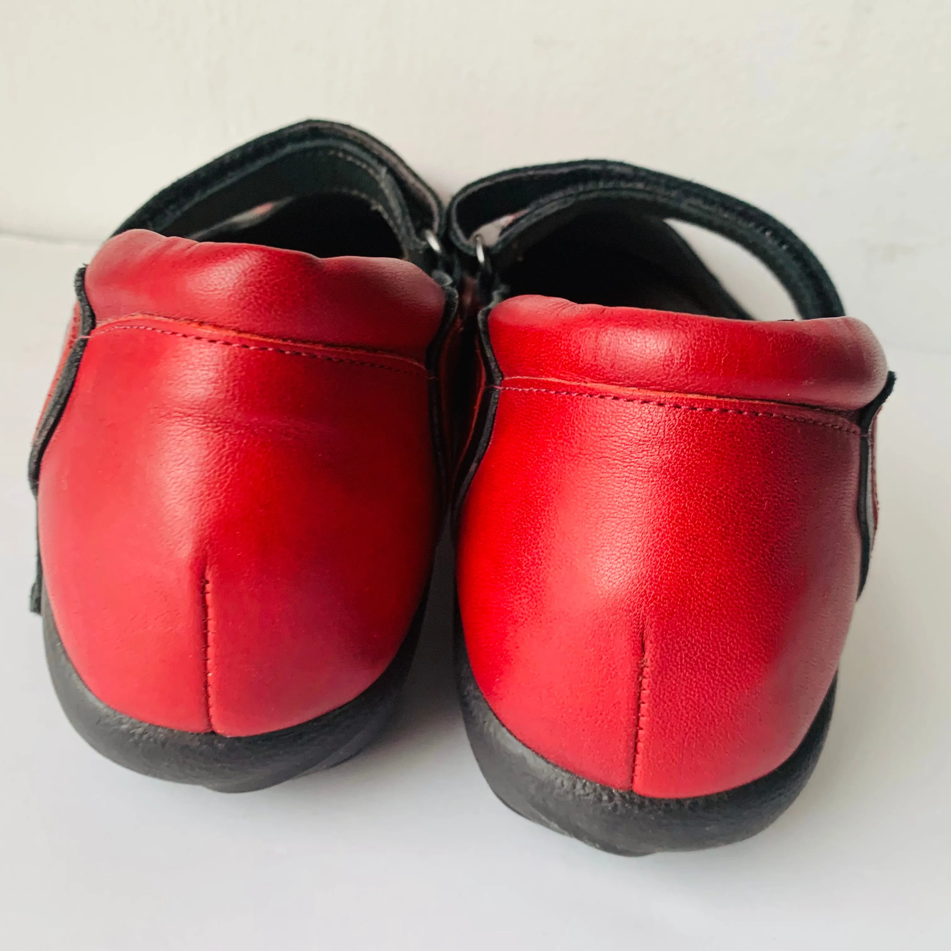 NAOT MOTU Multicolor Leather Patent Mary Jane Women’s Shoe Size 9