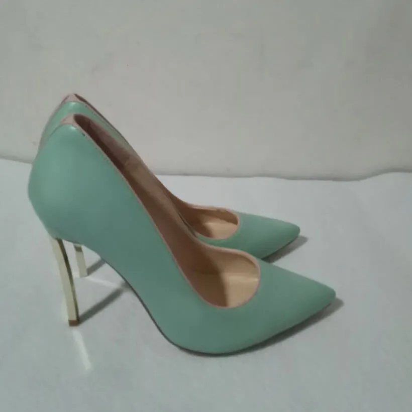 Point Toe Fashion High Heel Leather Pumps
