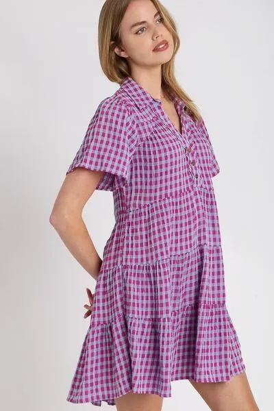 Umgee Gingham Tiered Button Detail Short Sleeve Dress In Violet